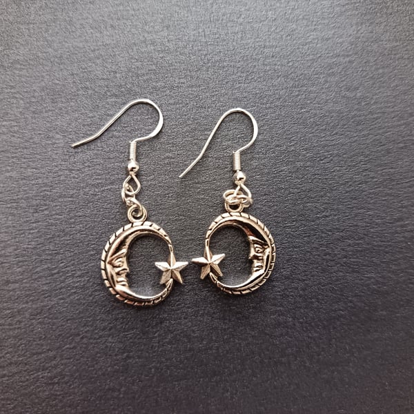 Moon and star silver dangle earrings 