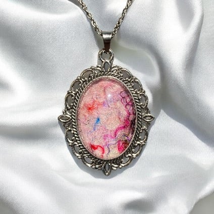 Vintage style necklace, felt under glass cabochon, pale pink with silk fibres