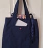 Navy blue foldable shopping bag  - Image 8