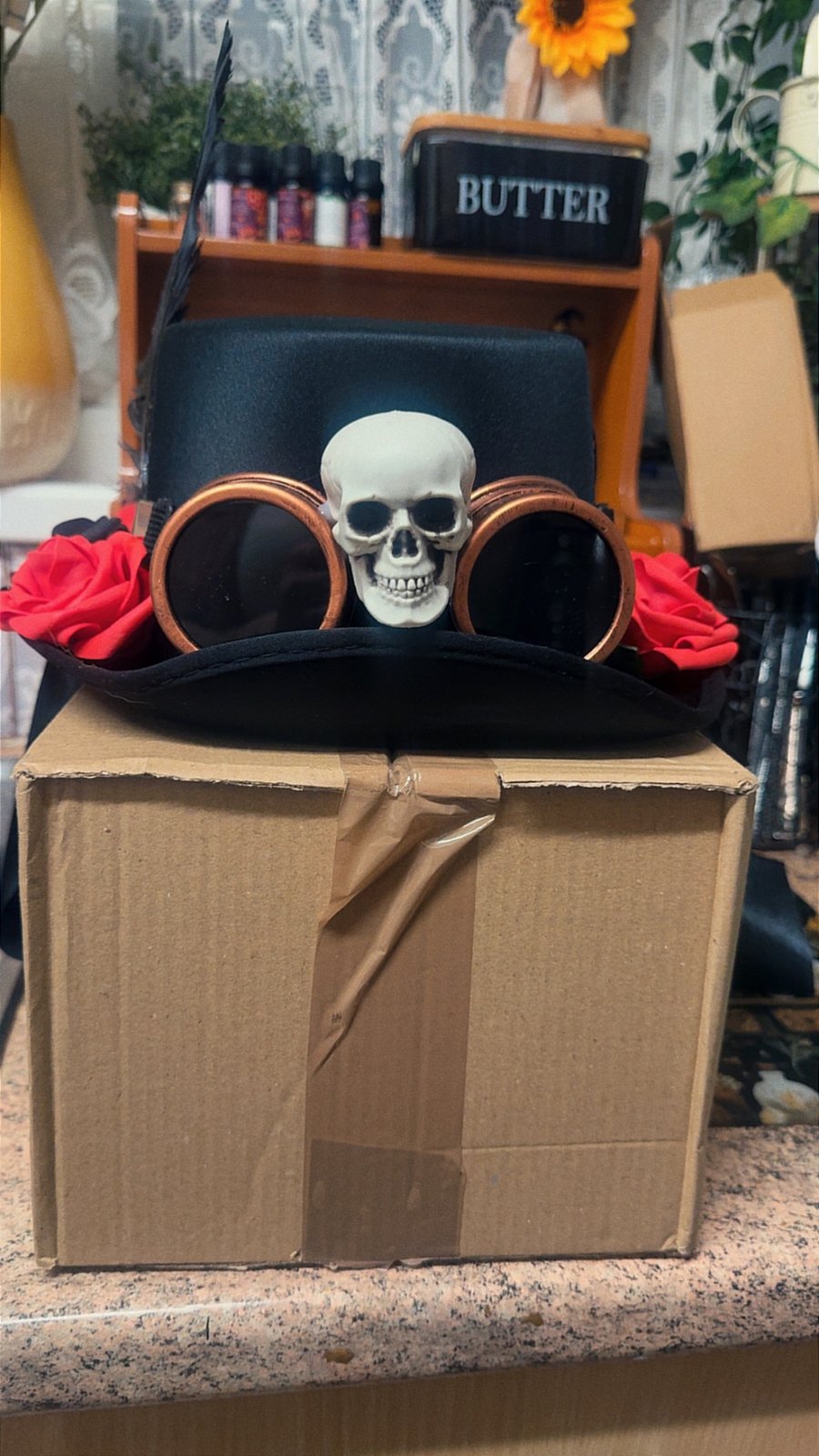 Steampunk goggle funeral top hat 