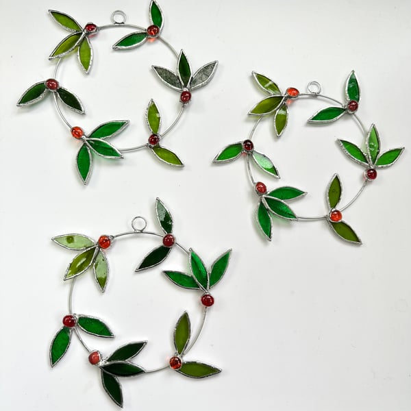 Stained Glass Mini Laurel Wreath Suncatcher - Handmade Window Decoration