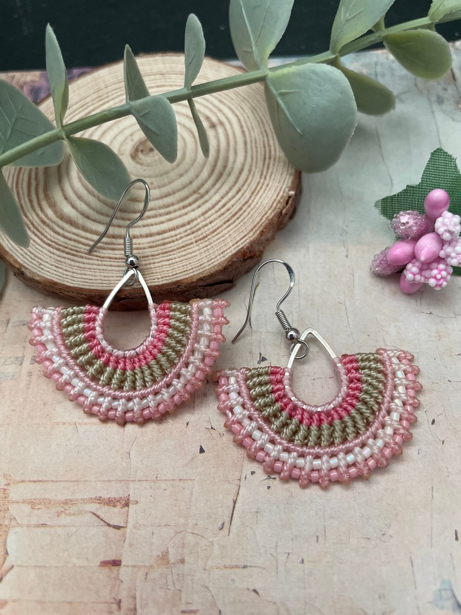 Boho macrame beaded hoop dangle earring, gift teenage girl, boho accessories 