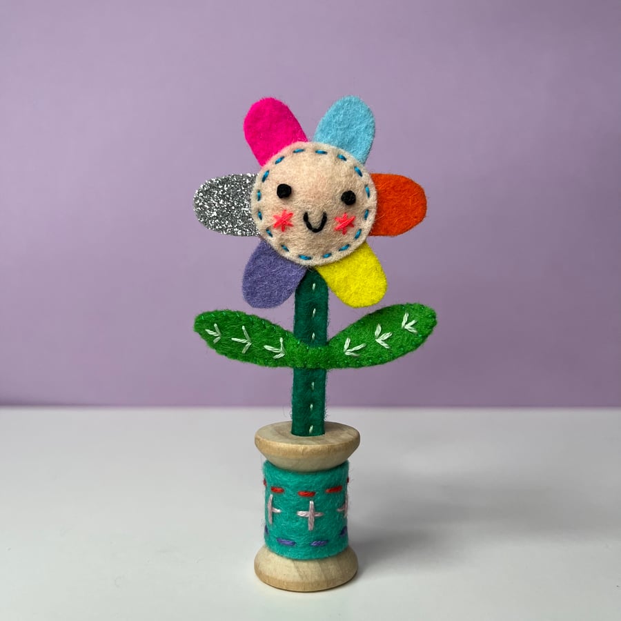 Embroidered Happy Flower in Wooden Bobbin  - Pale Pink Face with Mint Bobbin