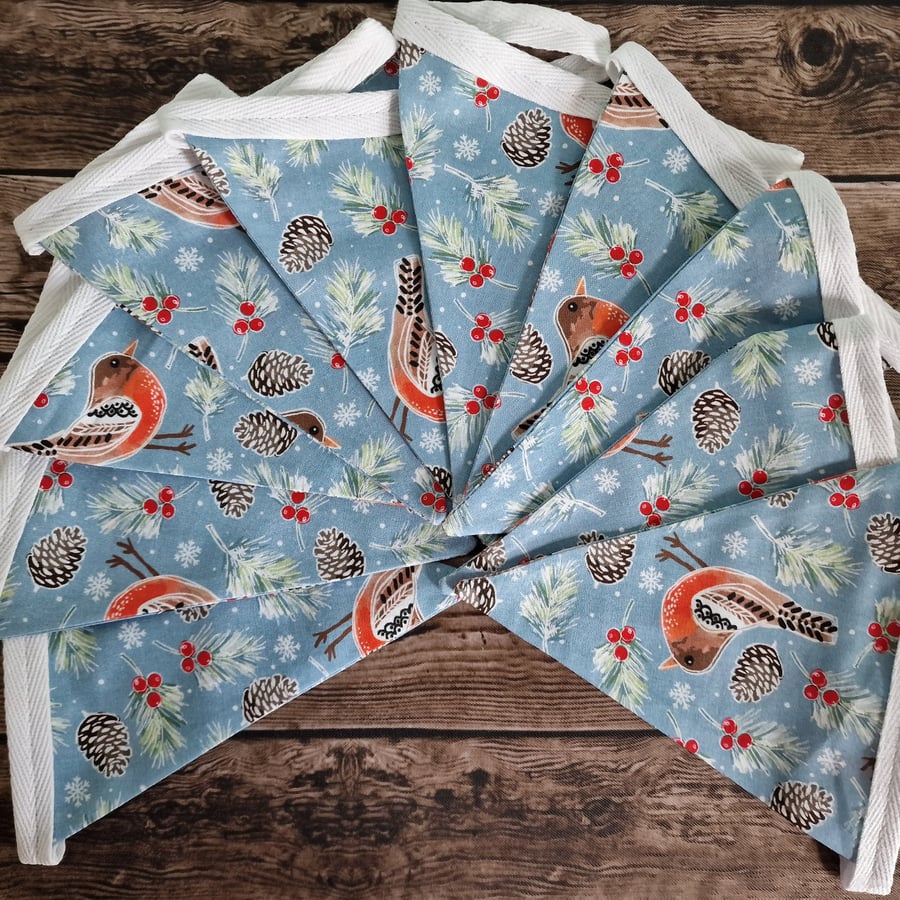 Christmas Fireplace Bunting - Robin design on blue fabric