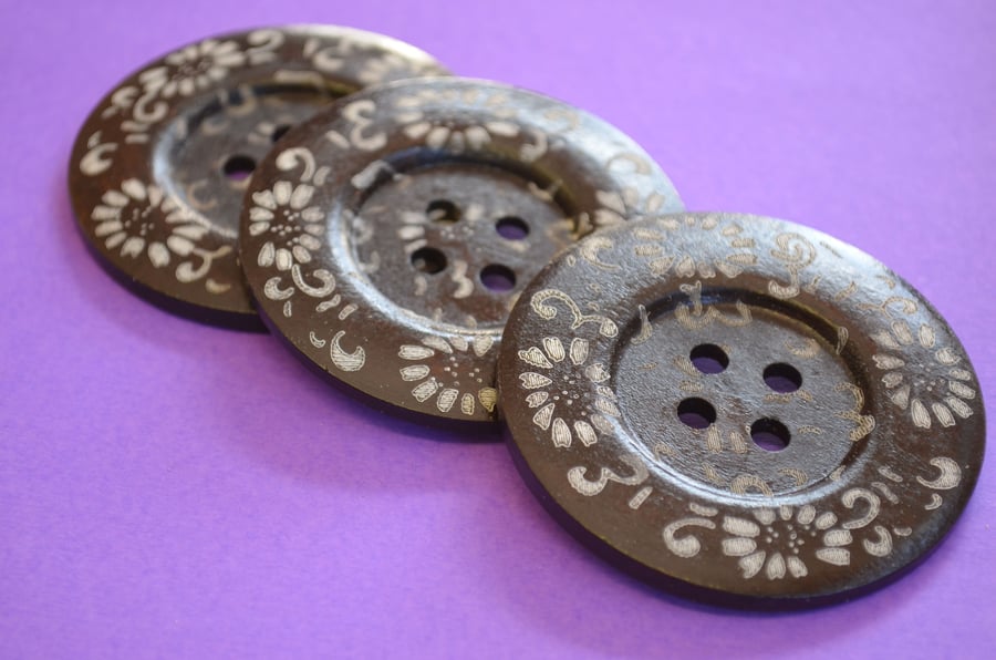 Giant Wooden Buttons 60mm Natural Brown Button Huge Large Flower (G9)