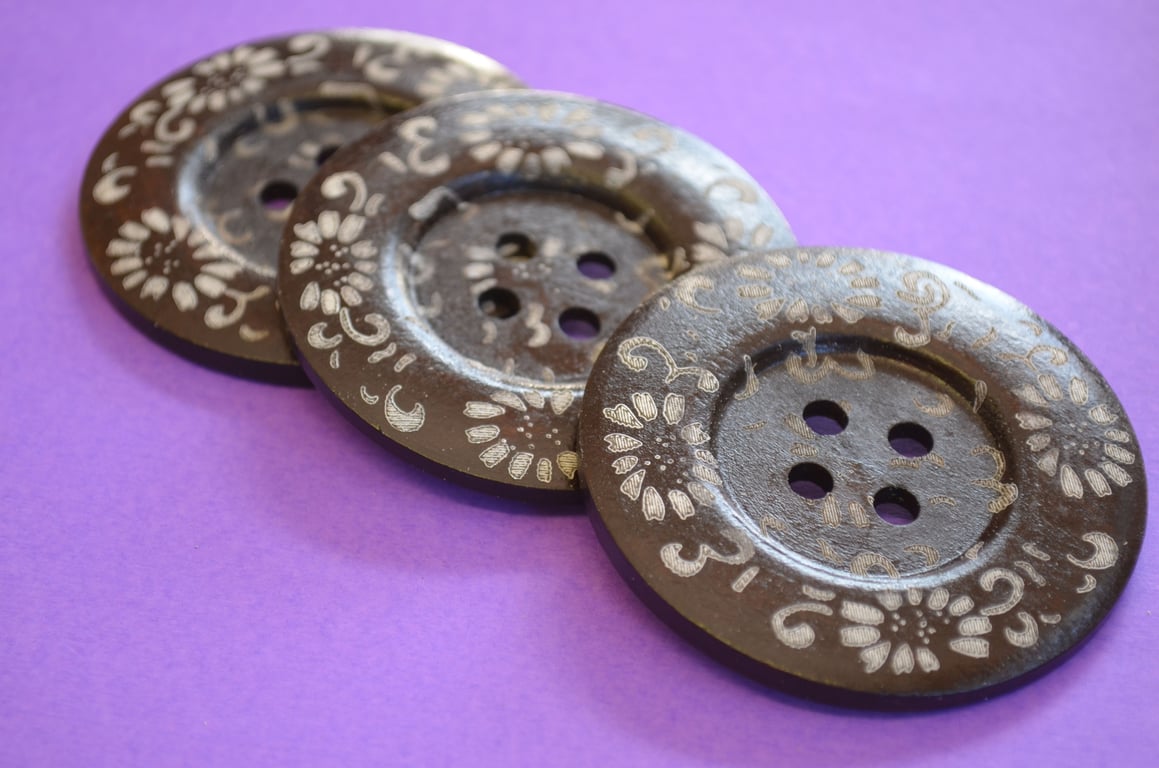 Giant Wooden Buttons 60mm Natural Brown Button Huge Large Flower (G9)