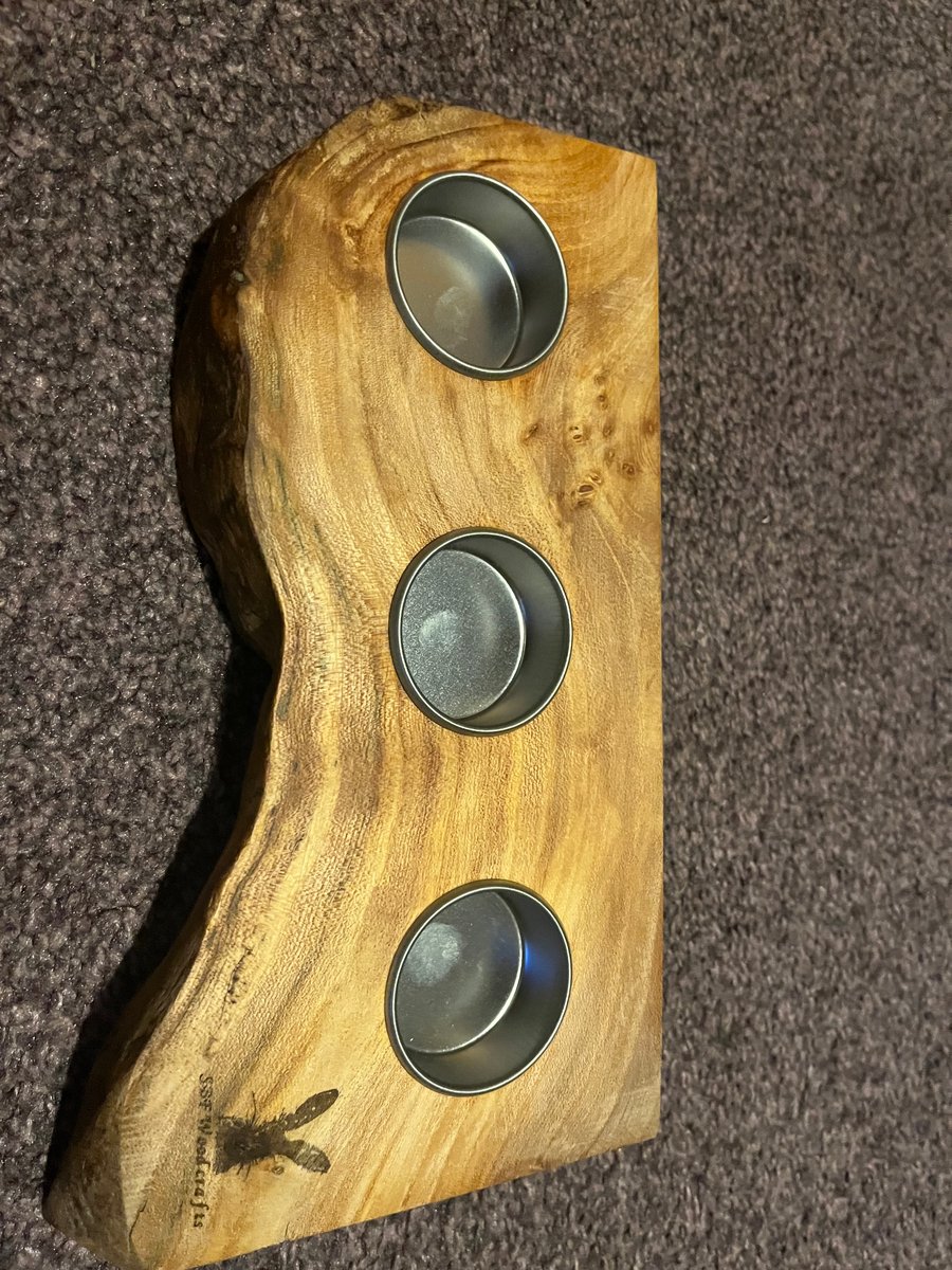 Beautiful English Elm live edge candle holder (tealight)