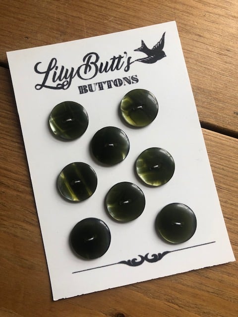 8 x Pearly Green Buttons 