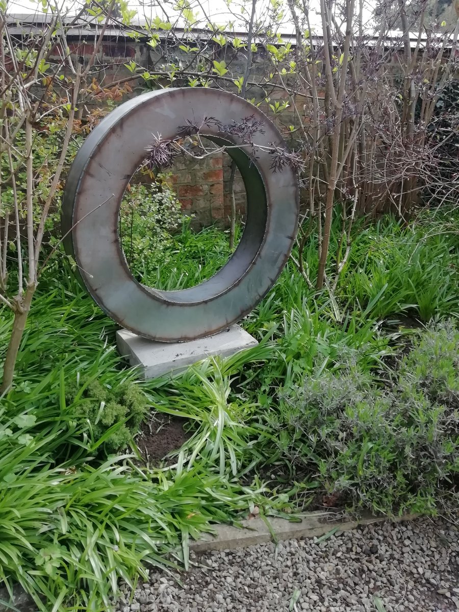 Garden sculpture decoration outdoor metal art - Thick steel ring medium