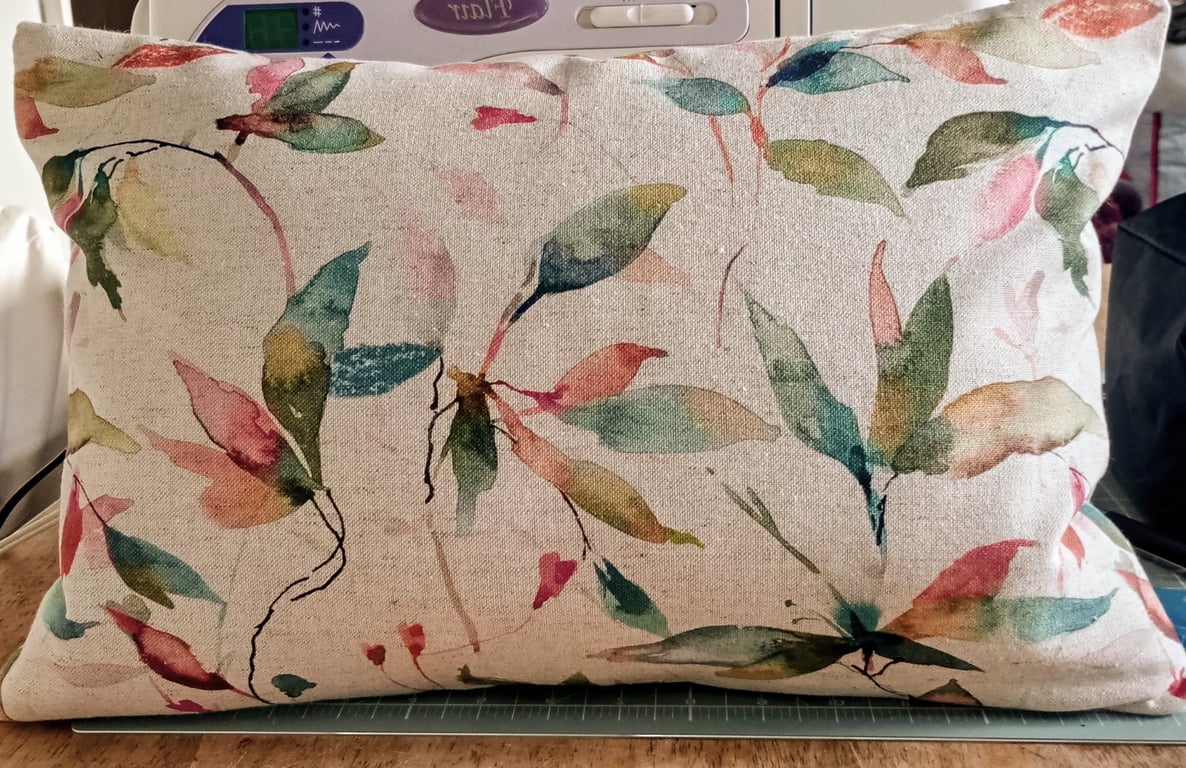 12" x 18" Chatham Glyn cushion cover