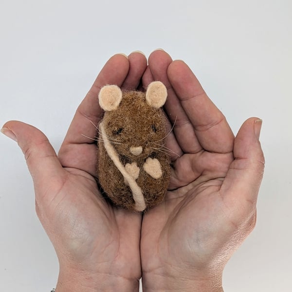 Sleeping mouse needle felting kit 