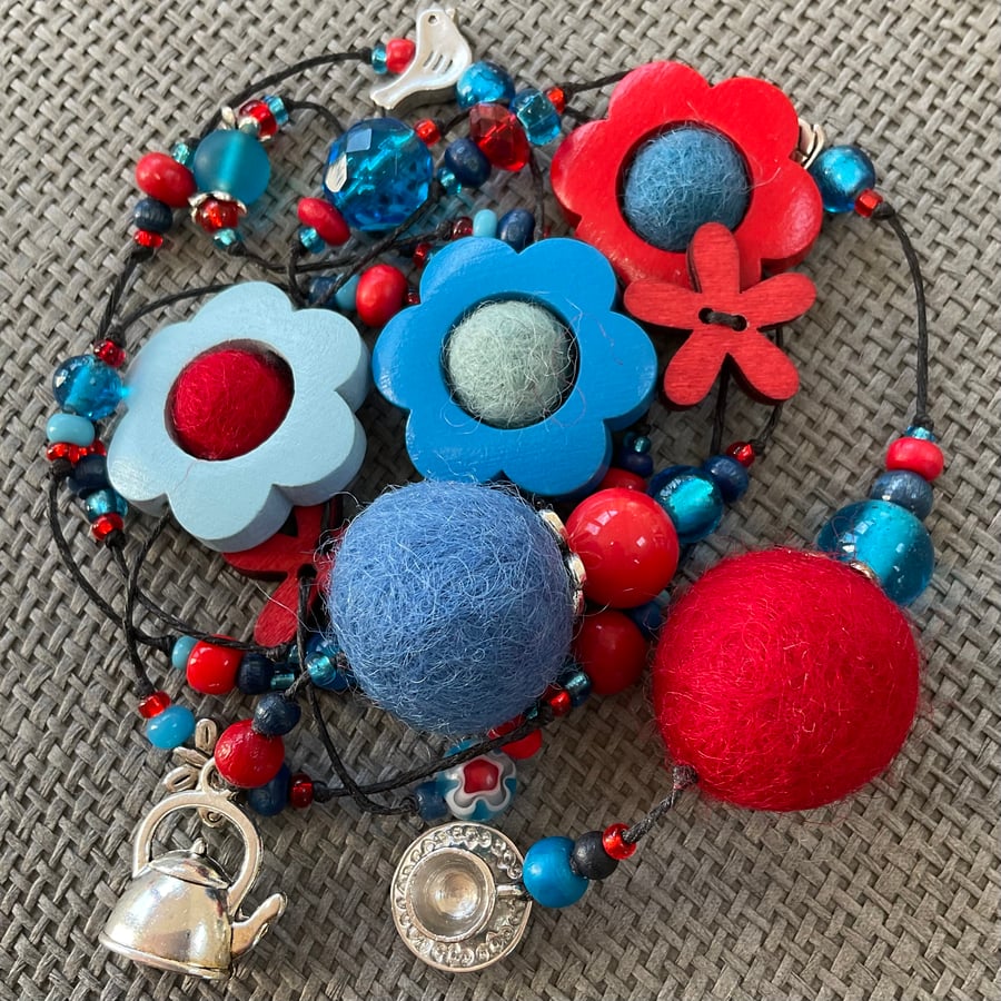 “London” lariat necklace