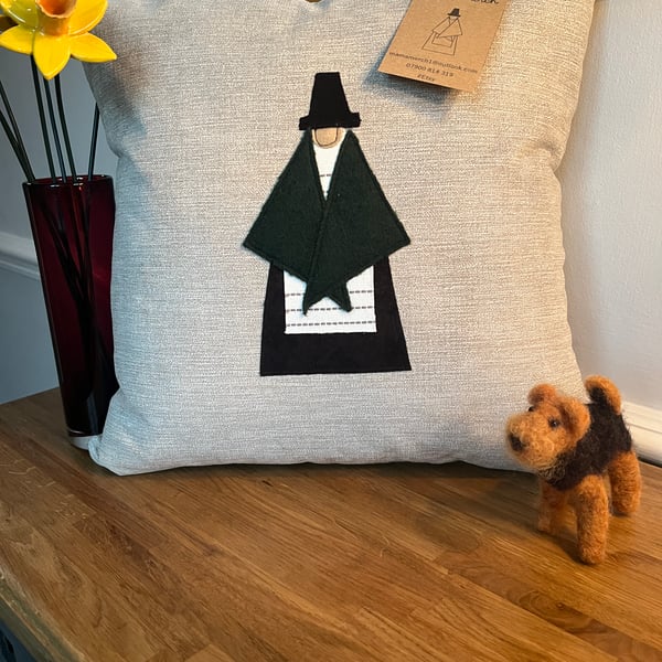 Welsh Lady Cushion - Green shawl