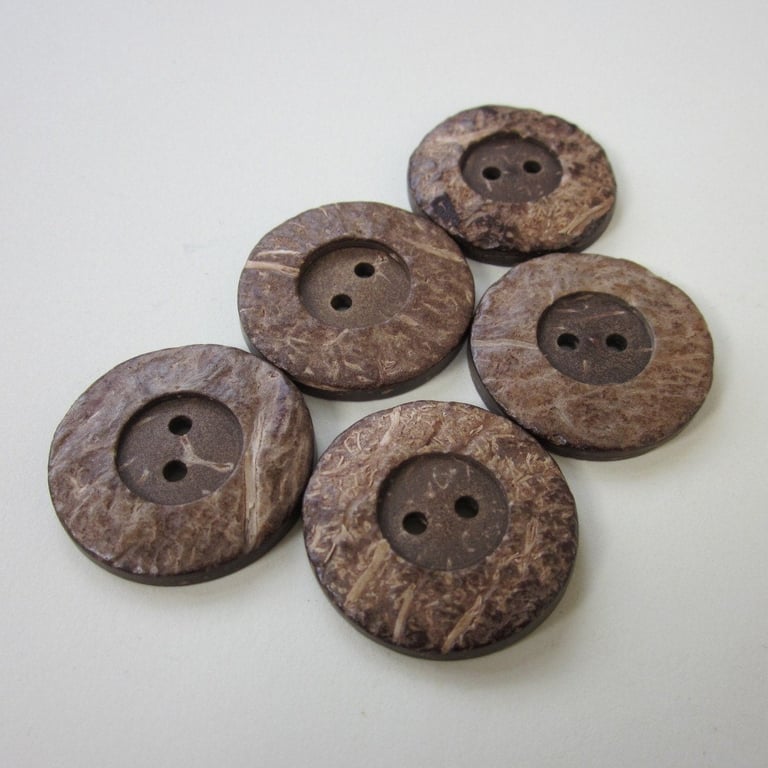 5 Medium Chunky Coconut Buttons