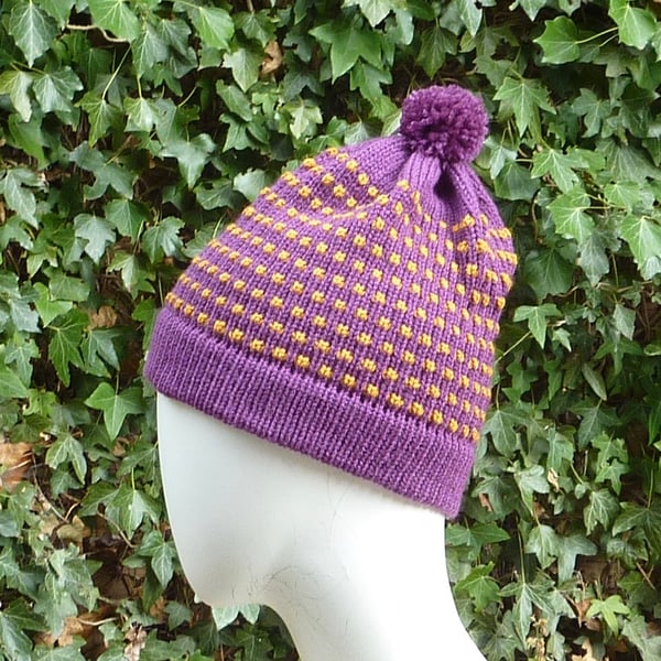 Woman's Knitted Beanie
