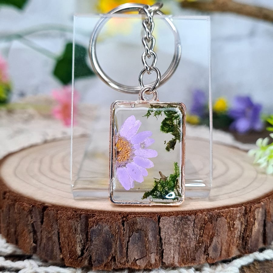 Floral resin keyring