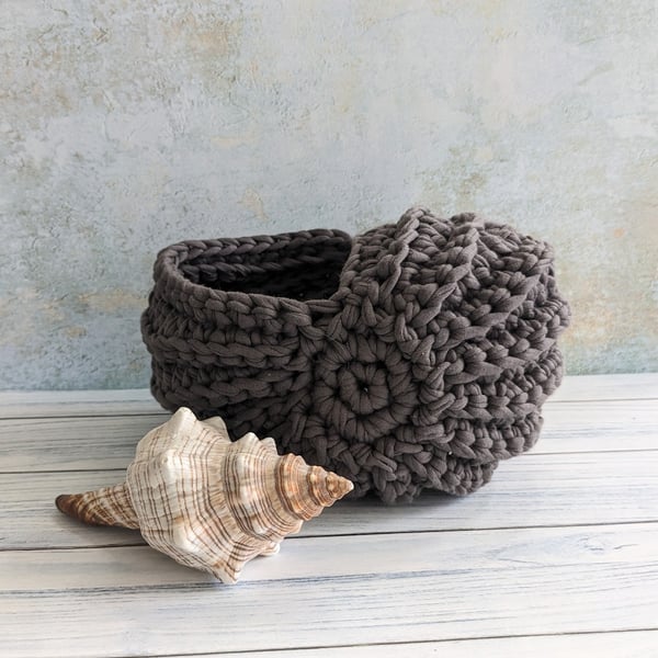 Small crochet ammonite basket, crochet shell, home decor