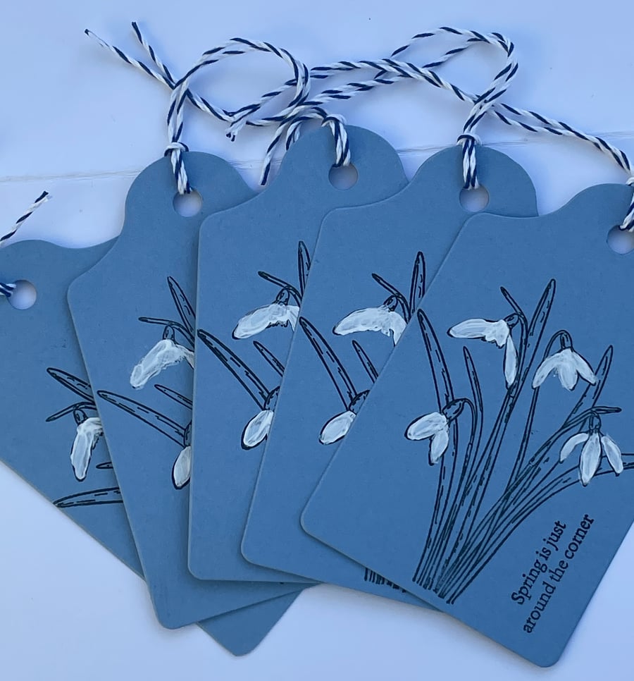 Set of 5 Spring is just around the corner Snowdrop gift tags