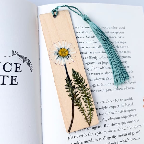 Pressed Flower Wooden Bookmark, Daisy