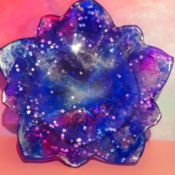 Flower Shaped Tray in Purples, Blues and Pinks