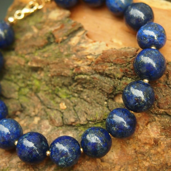 Lapis lazuli and gold bracelet