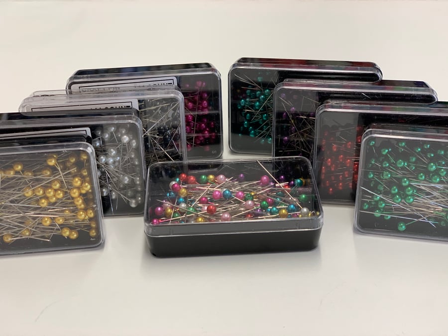 Dressmaking craft pearl headed pins - approx 144 pins in plastic box