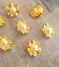 9 16" 15mm 24L Gold and Sprayed pearl Button x 4 - Image 5