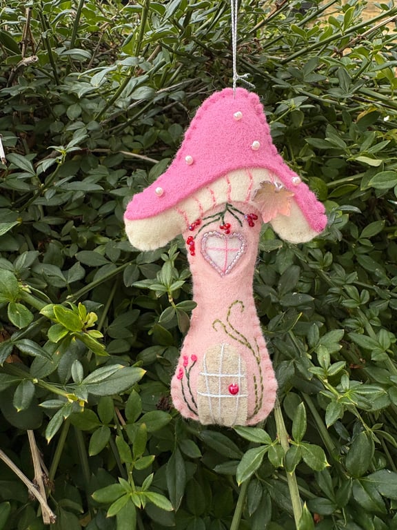 Felt Toadstool House 