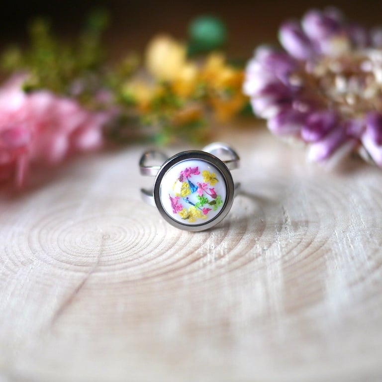 Adjustable Ring with Real Pressed Flowers - Hypoallergenic