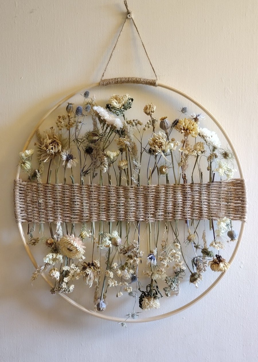 Round dried flower wall hanging