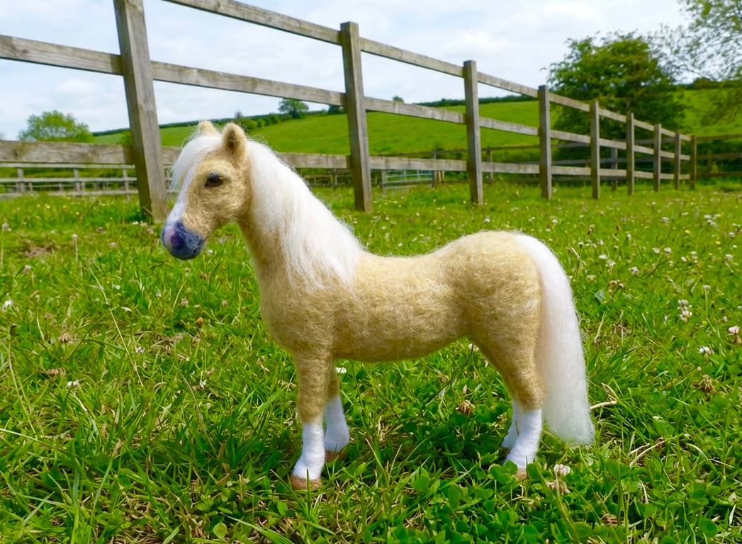 Handmade Needle Felted Palomino Horse - Collectible Wool Sculpture 