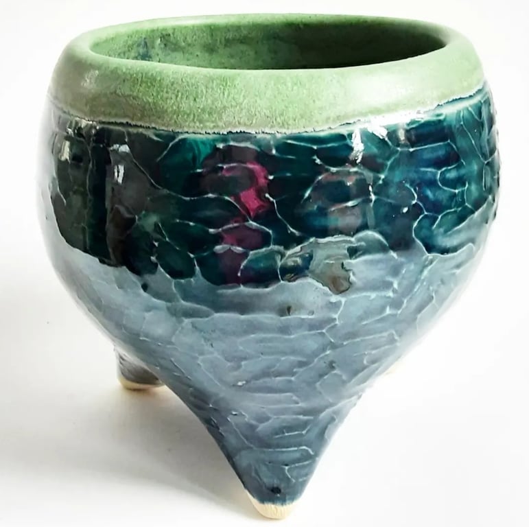 Three Legged Houseplant Holder 