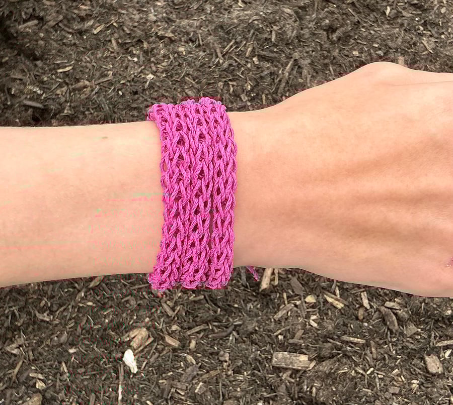 Hemp Bracelet. Beach Jewellery. Wrap Bracelet. Natural Hemp Jewellery. 