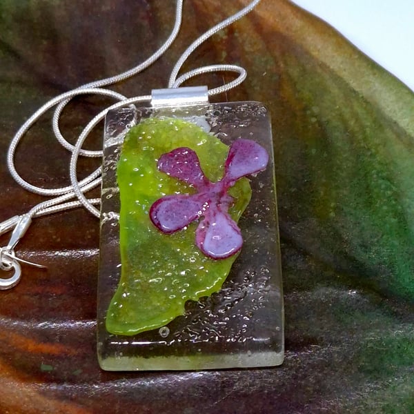 Handmade Fused Glass Botanical Pendant Necklace Geranium with Leaf