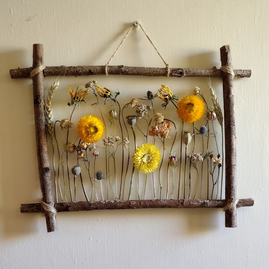 Dried flower wall hanging