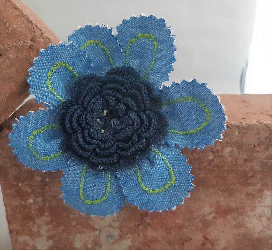 Denim Flower Brooch - Navy Detail