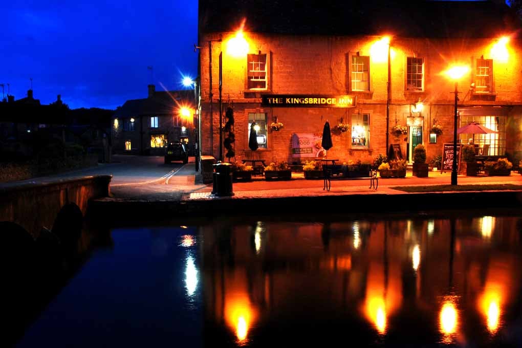 Kingsbridge Inn Bourton On The Water Cotswolds Photograph Print