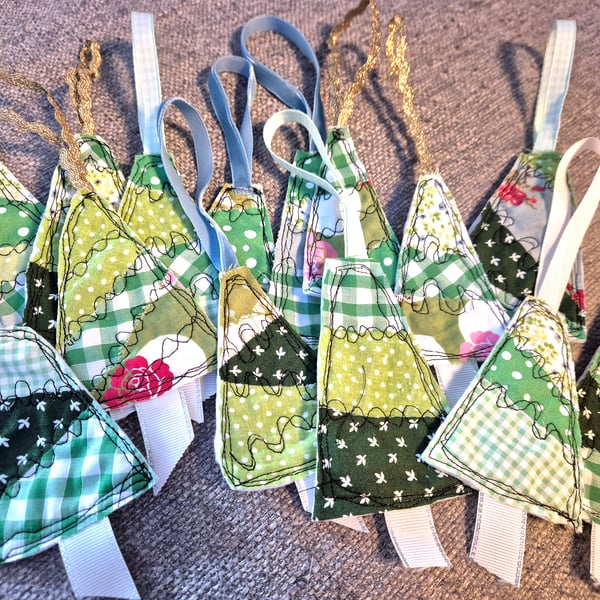 Patchwork embroidered Christmas tree decoration 