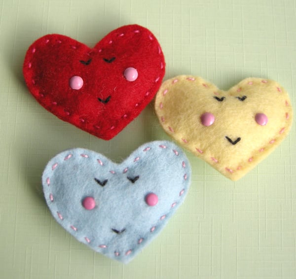 Sewing kit make 3 cute felt pocket hearts