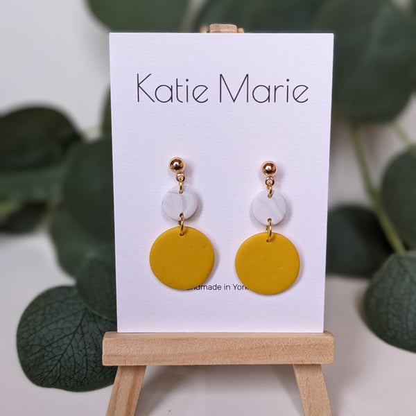 Yellow and marble effect earrings 