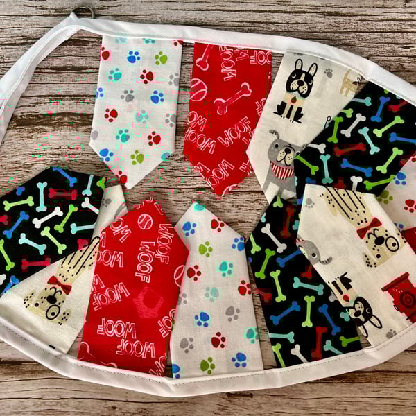 Mini bunting