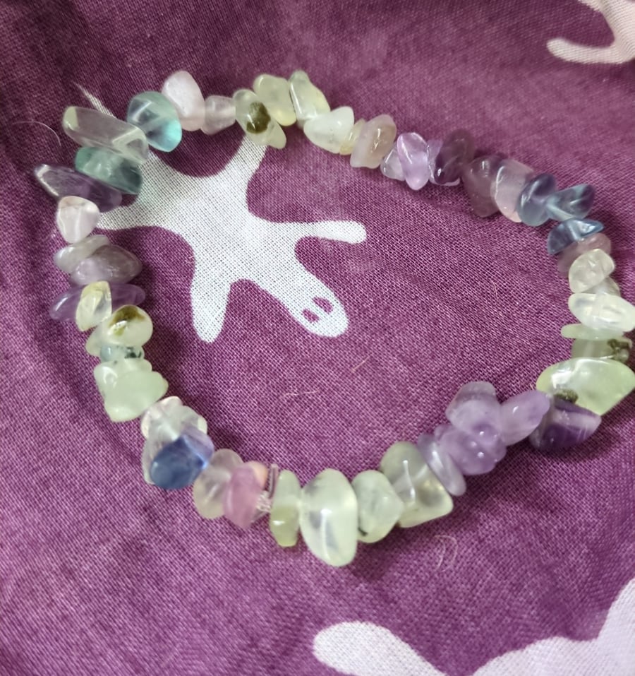 Prehnite bracelet for compassion and courage