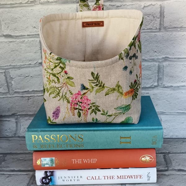 Hanging fabric pod, hanging fabric bucket, holdall pod