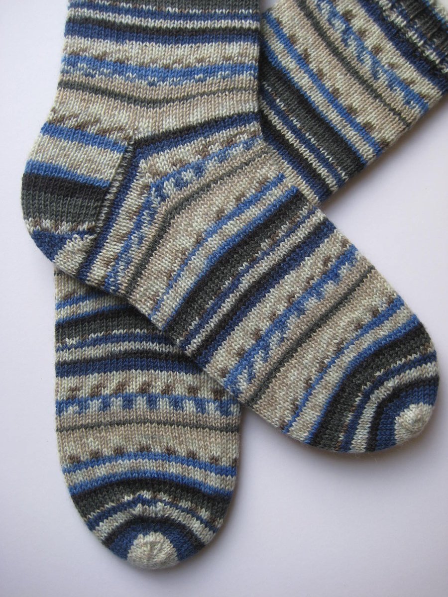 hand knit mens wool socks UK 9-11