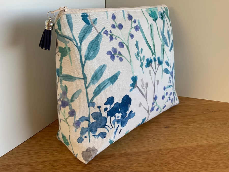 Toiletry Bag, Large Cosmetic Bag, Make Up Bag, Travel Bag, Cosmetic Purse