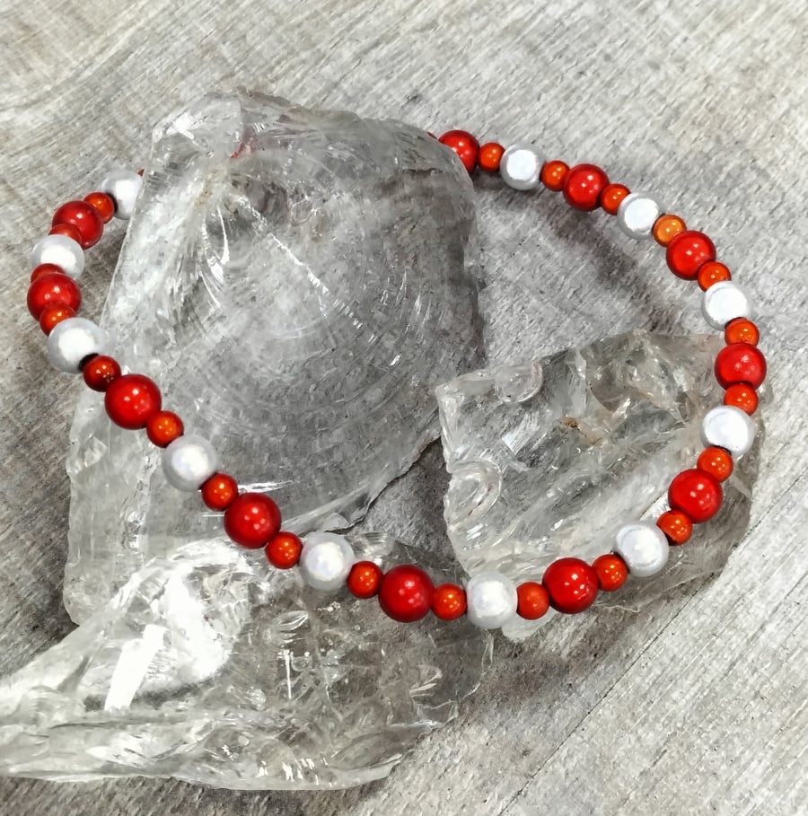 AL102 Red and silver miracle bead anklet