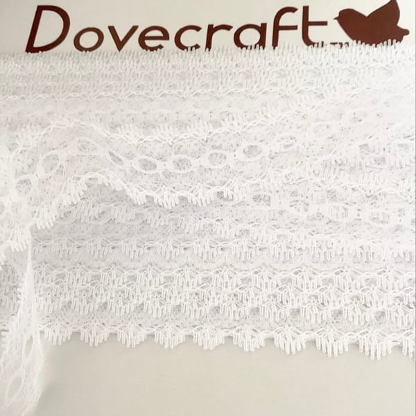 White Eyelet knitting knit in lace 35mm x 2 metres 