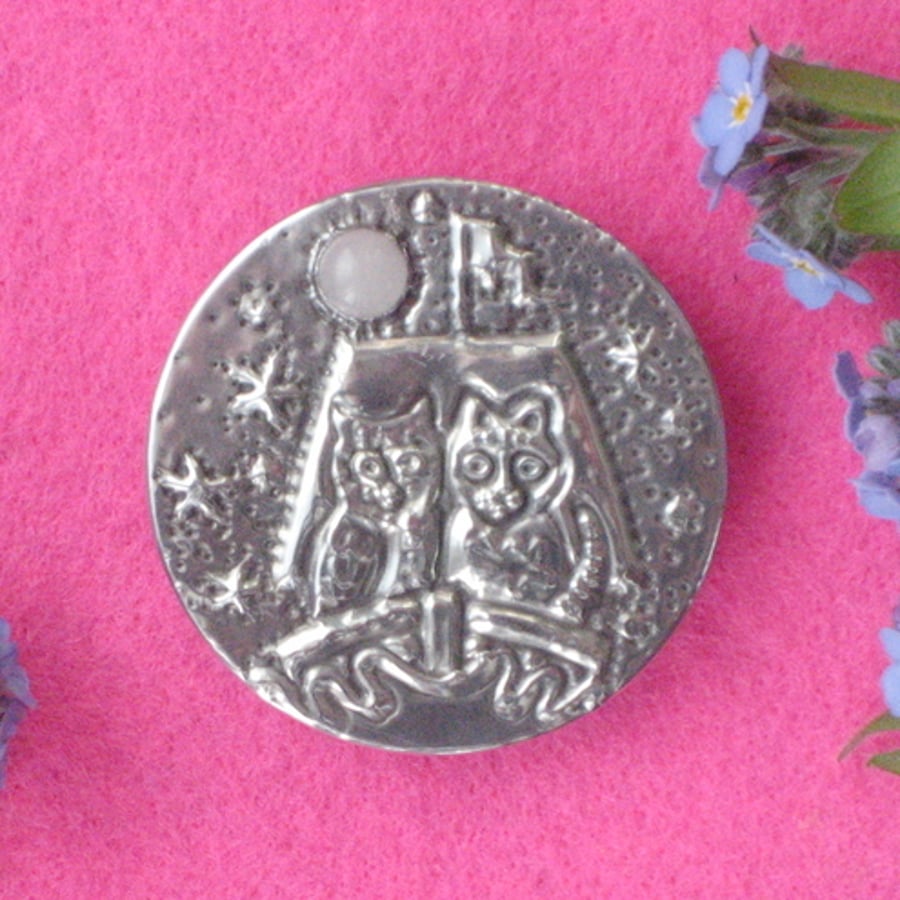 REDUCED! The Owl and the Pussycat pewter brooch with rose quartz