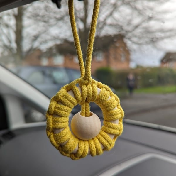 Macrame car diffuser - yellow