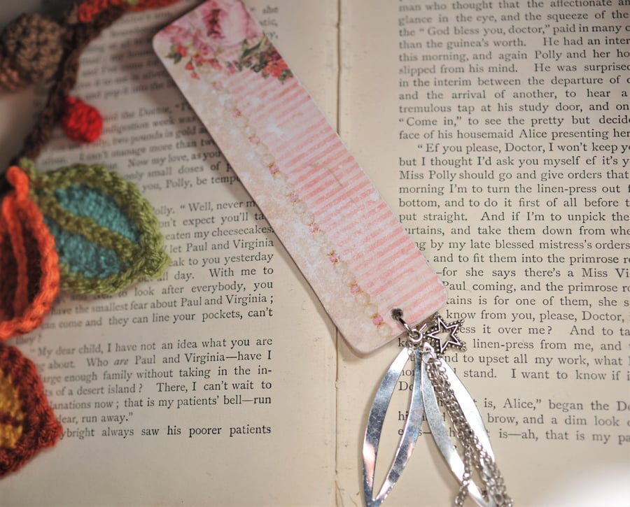Delicate pink decoupage bookmark 